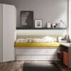 Habitación juvenil ideal para adolescentes en colores neutros con armario,cama compacto y escritorio