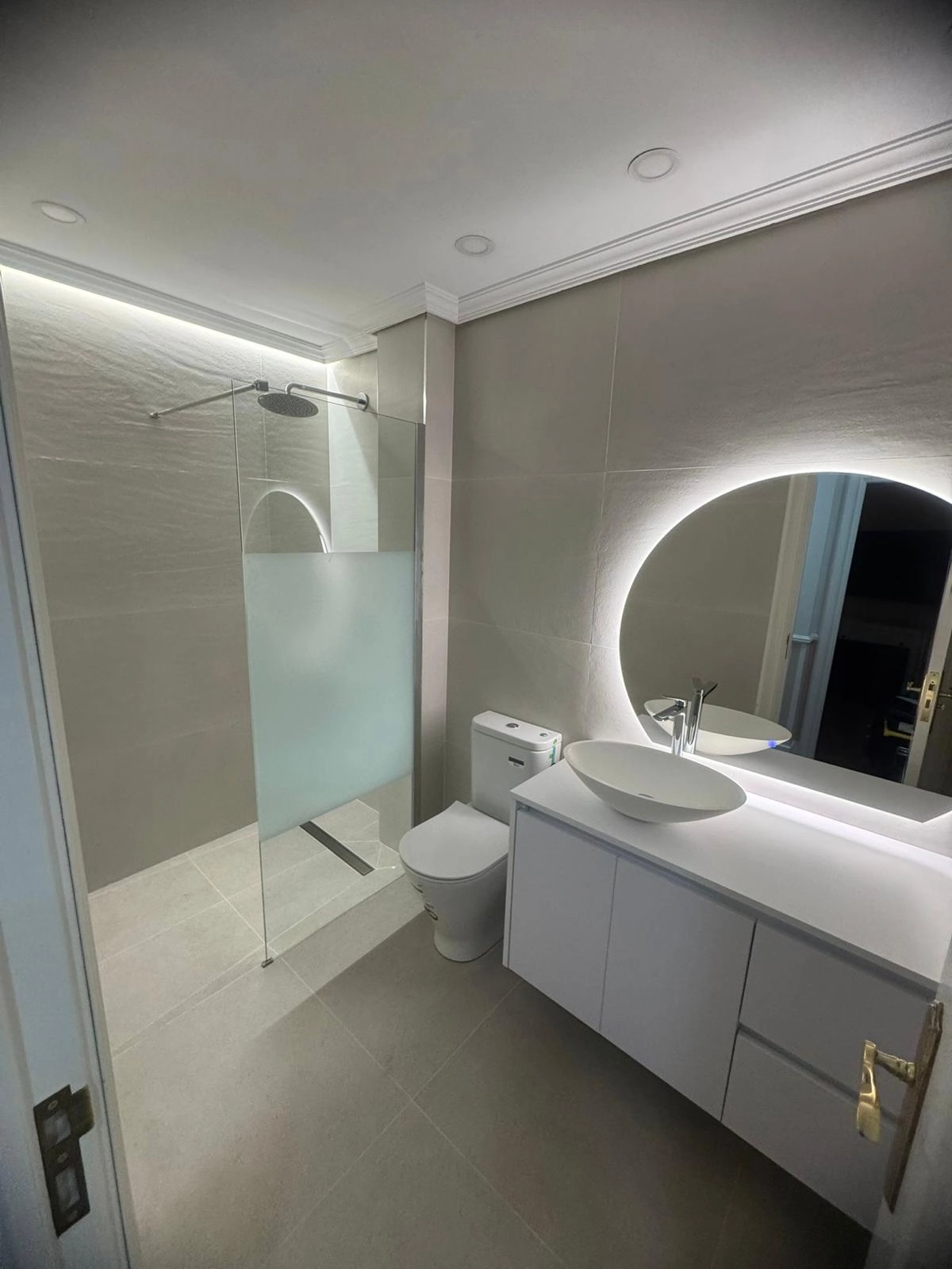 baños-a-medida-blanco