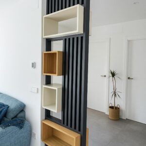 separador de ambientes metálico con cubos